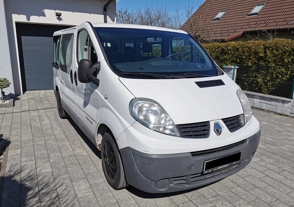 Renault Trafic cena 34000 przebieg: 129800, rok produkcji 2012 z Biała małe 46